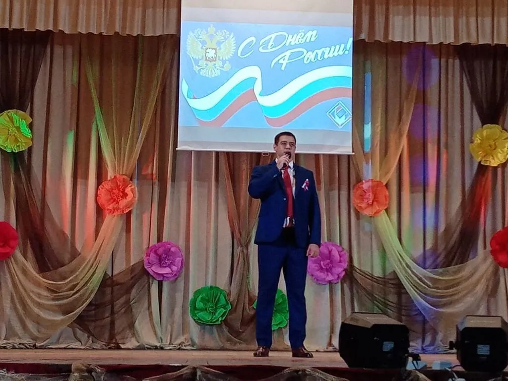 FCB8F77F-0230-42BA-A595-E1606EC4300F