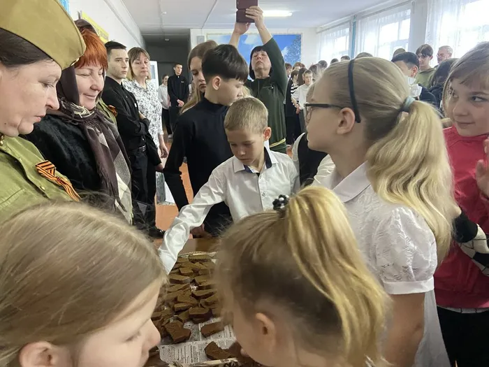 EC33F827-0901-4FCB-9329-1E156A13FCF0