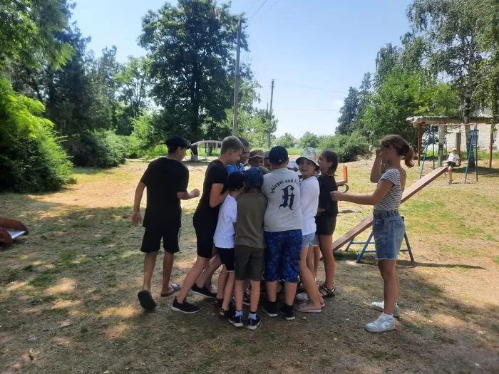 E2998989-48AA-4331-B8EE-BC54238FF1DB